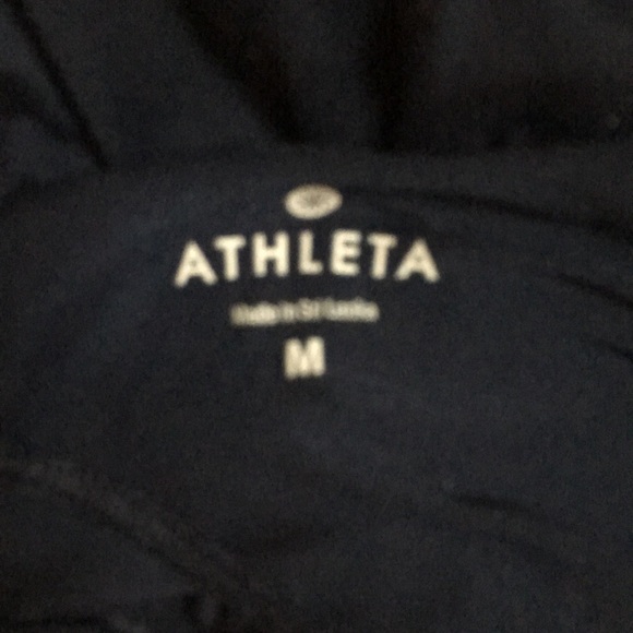 ATHLETA TOP SIZE MEDIUM NAVY - Picture 3 of 7